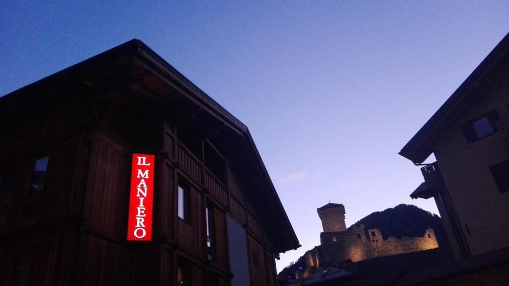 Hotel Il Maniero Ossana Exterior foto